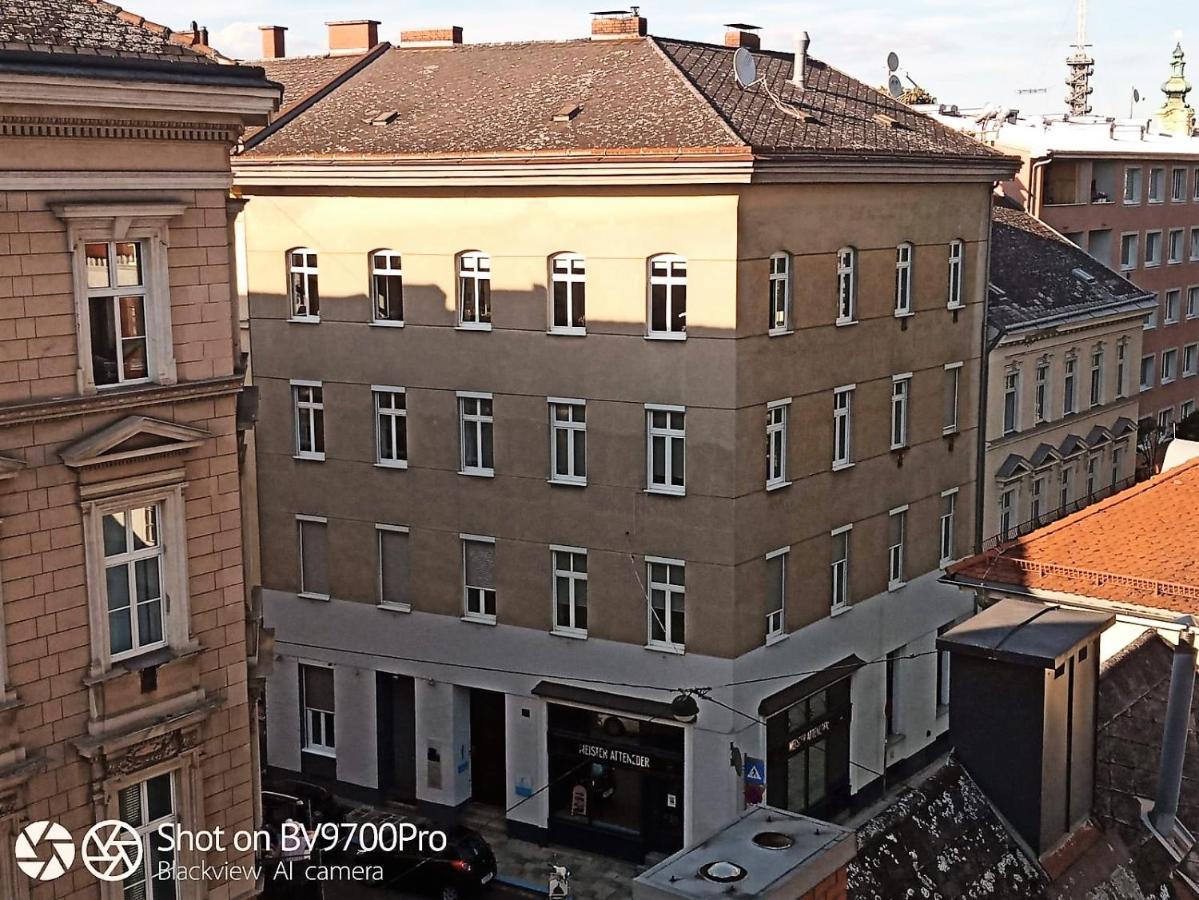 Am Neuen Dom Apartment